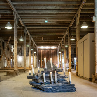 Bild vergr&ouml;&szlig;ern: Der Schieferaltar